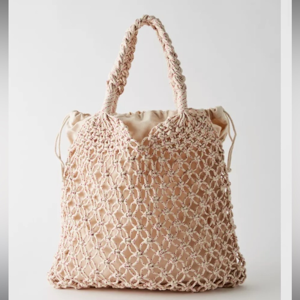 ARITZIA—Main Character, Kaleo Tote, COLOR IS DARK BROWN/TAN. Please see photos.